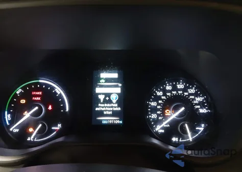 2021 Toyota Sienna Le z USA, uszkodzony, nr VIN 5TDKSKFC8MS036800